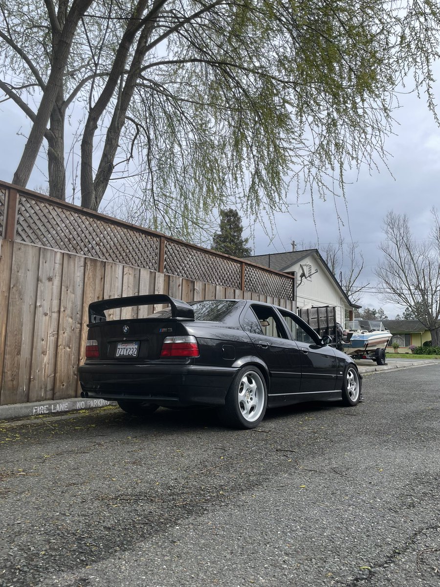 E36 M3 has been one hell of a car to own. Nothing but smiles when I drive this thing. 🖤