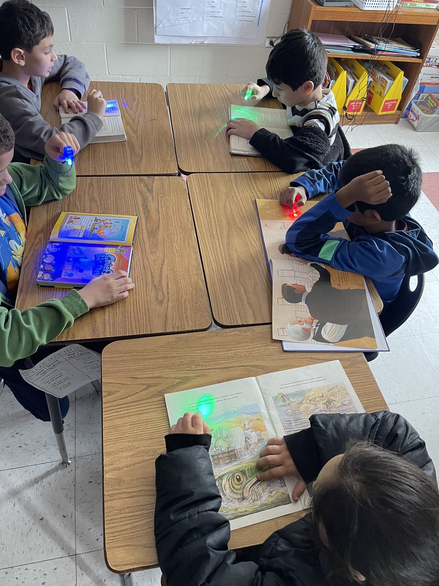 Today we had so much fun reading in the dark! #ReadAcrossAmerica @NISDMcDermott