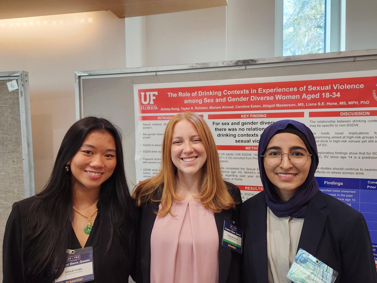 Our fabulous RAs at UF/FSU’s Translational Research Symposium! 😄Ashley did an amazing job presenting and fielding questions🧡💙