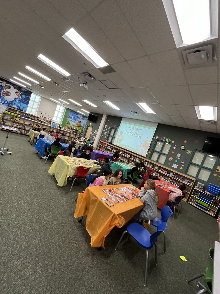 WernliLibrary's tweet image. 5th grade had fun finding a “lucky” book in the rainbow of book covers. 📚🙌 @NISDWernli @NISDLib