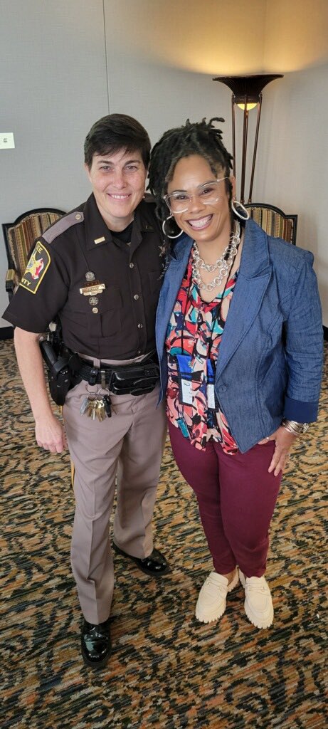 nfoster1908's tweet photo. Threat Assessment session presented by @LeeCoSheriffAL SRO Pam Revels at the @AlabamaAchieves AAPASS Conference @LeeCoSchools #raisingthebar #schoolsafety #keepingstudentssafe https://t.co/HJAfdN8seA