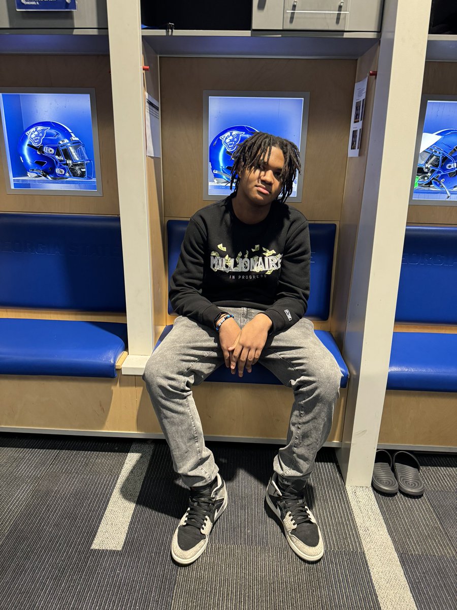 ChaseFosterII13's tweet photo. After a great visit @GeorgiaStateFB and conversation with @DellMcGee I am blessed to receive my 2nd offer from @GeorgiaStateFB  @hcbcg_jadams @CoachSherrerGT @CoachStoneO 

#LightitBlue #SoundTheHorn 

#CTFosterII13 #ChaseFosterII13 #ImBuiltD1ff3rent #Classof2028 https://t.co/KkhaUFits9