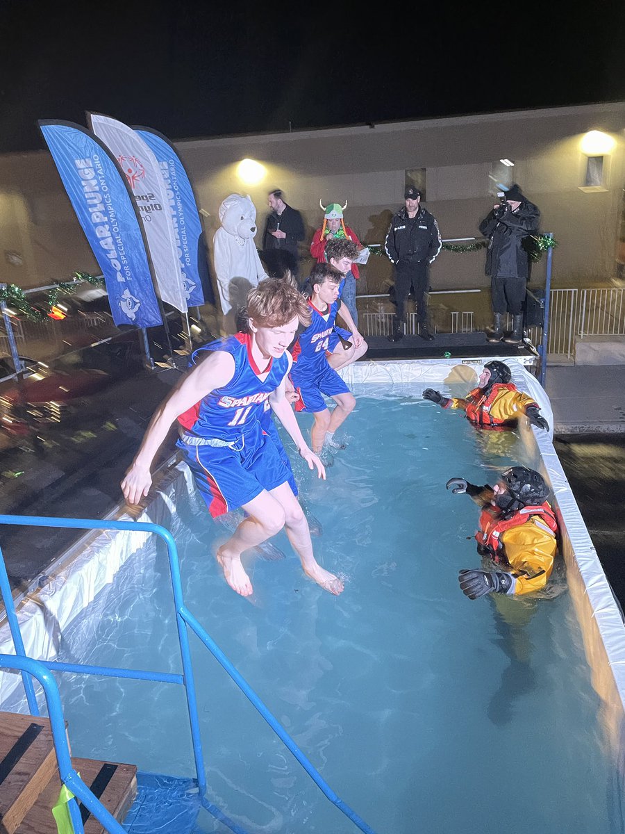 It’s plunge time! Freezin for a reason with @SOOntario in #YorkRegion! ❄️ 🐧 💦 

#2024PolarPlunge #PlungeON #FreezinForAReason