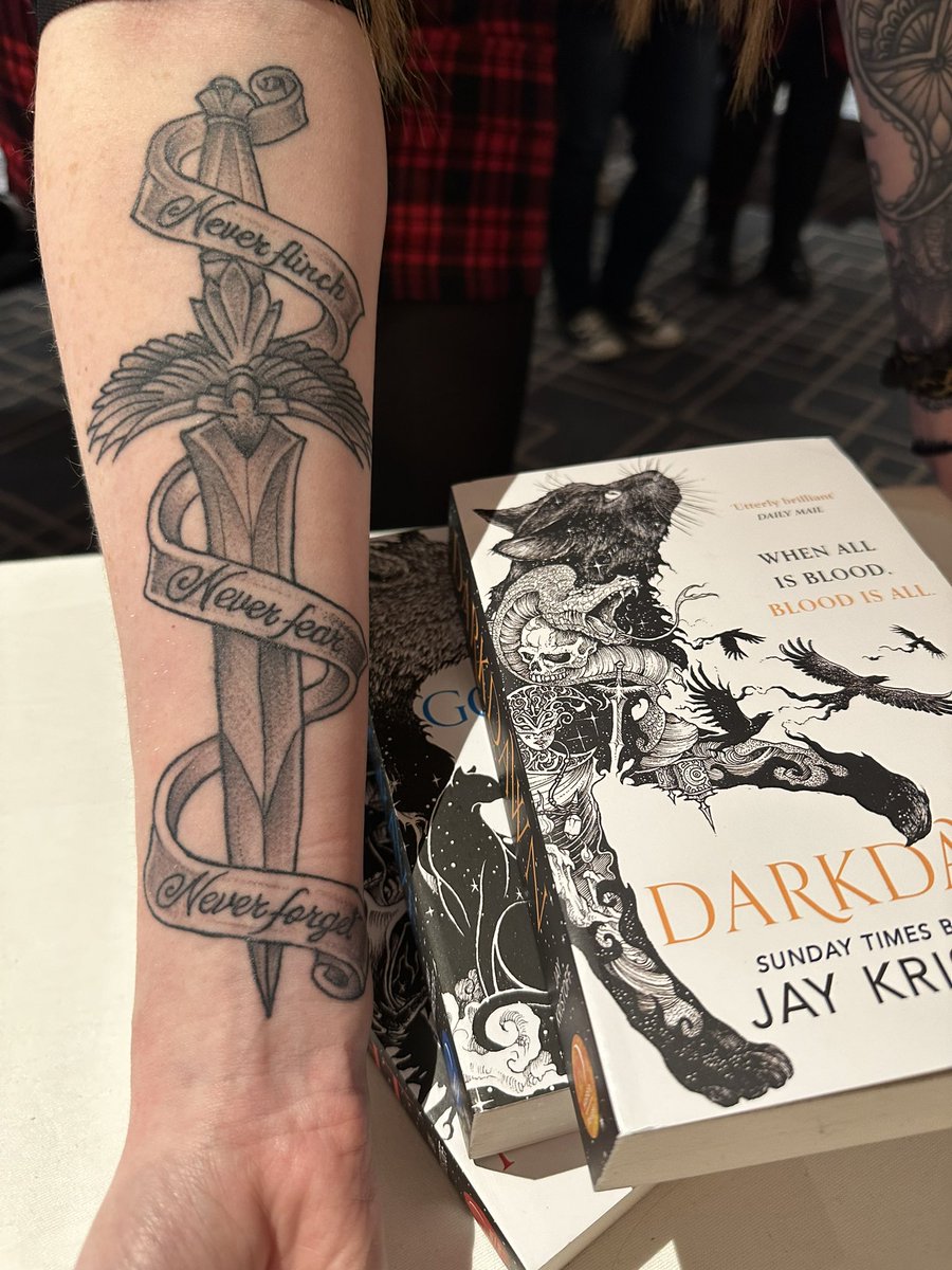 misterkristoff's tweet photo. Good craic, Dublin 🖤⚔️🦇🇮🇪

Paris tomorrow! https://t.co/OtuzvFnKAS
