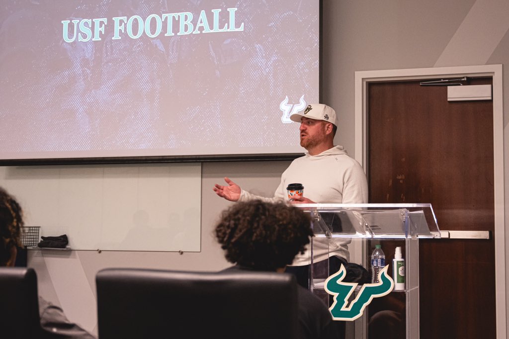 Day 2 of our QB College Tour at @USFFootball l is going great! We had the opportunity to sit in QB meetings, watch practice, and spend time with Head Coach @CoachGolesh . Thank you for your hospitality. @QbSelect @camzrealspeed