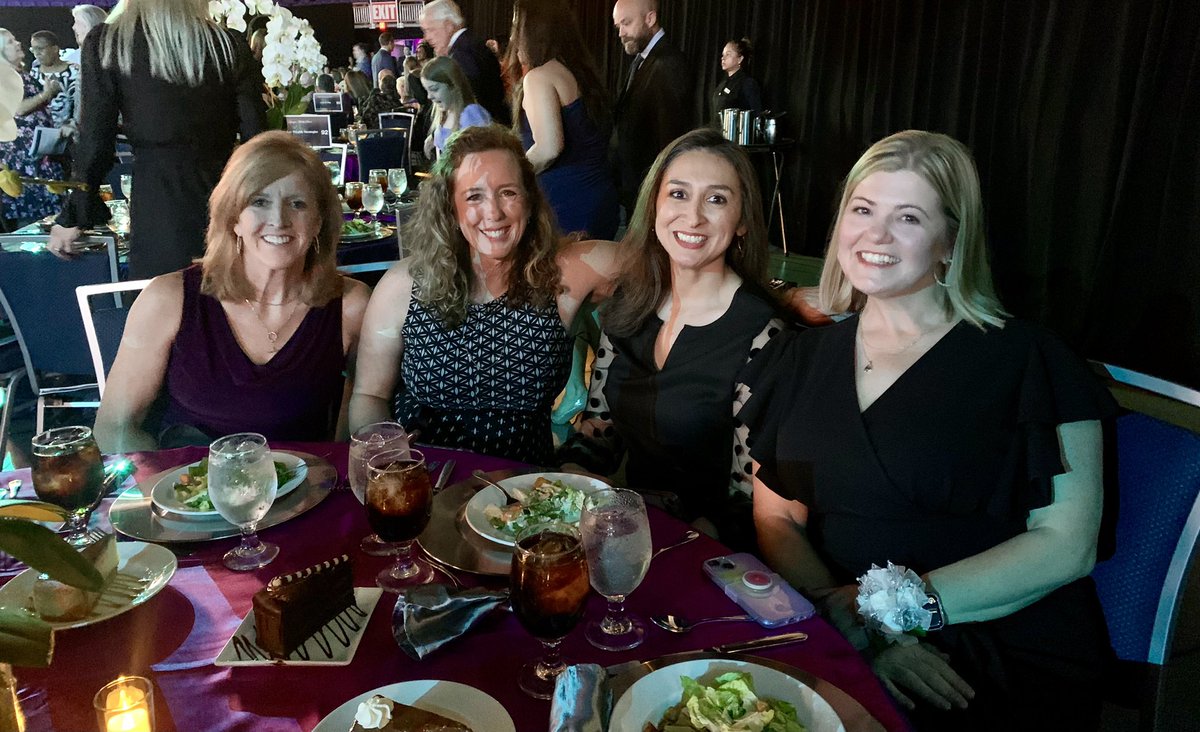 A special night to celebrate an outstanding educator , @jeriadams05 . Grateful to be here to celebrate her and the positive impact she has on the lives of students and staff @CFISDWells . @CFISDWellsK #ExploreWells