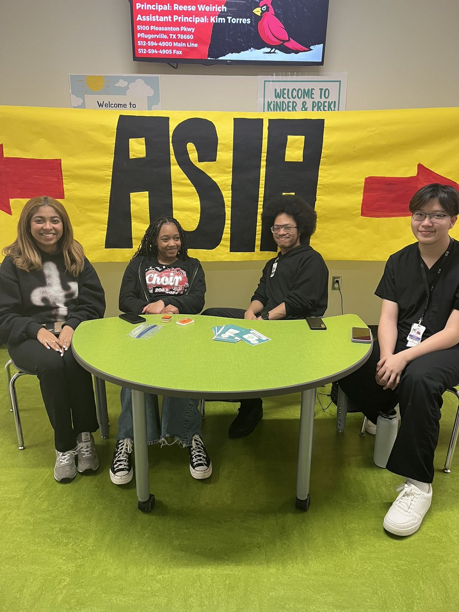 Weiss Choir tweet media