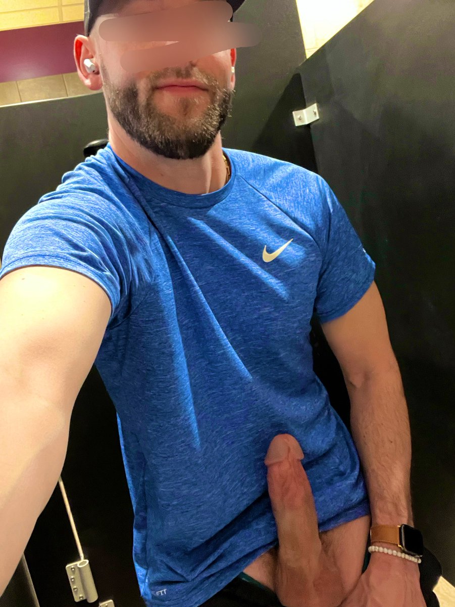 Come to the gym with me I promise you’ll have fun 😏