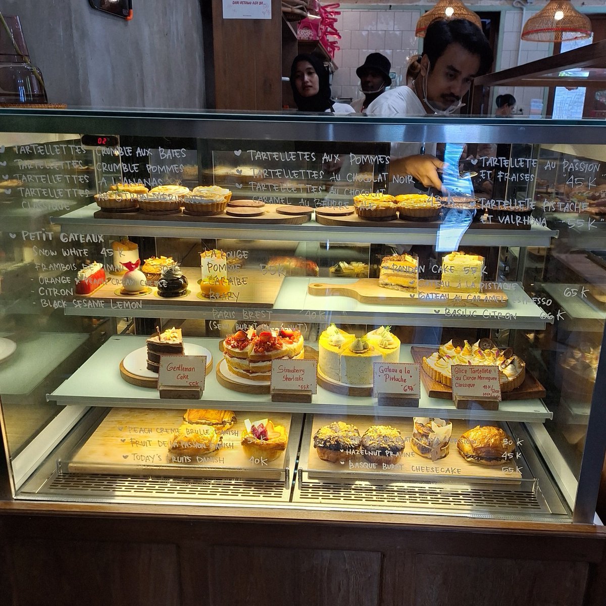 FajarFRP's tweet photo. Standar dessert warteg bahari lah ya https://t.co/FLhZuhkwdv