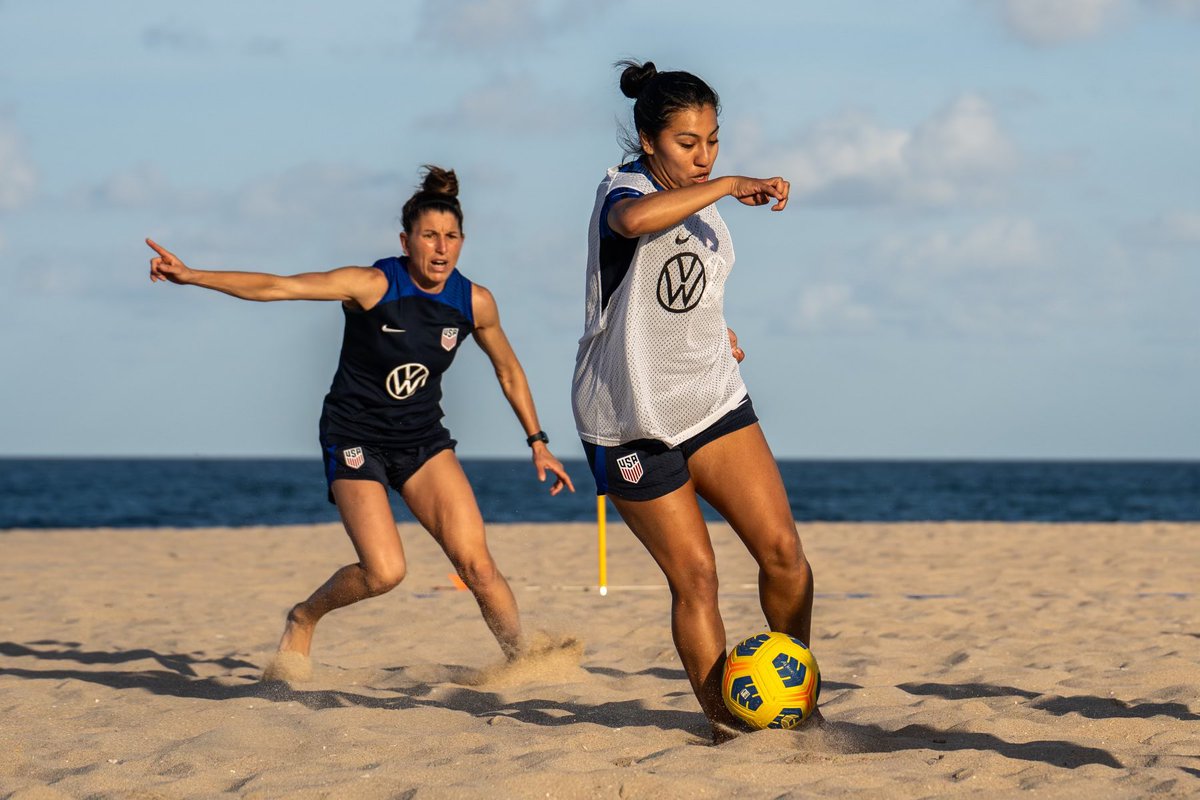 Beach Soccer LA tweet media
