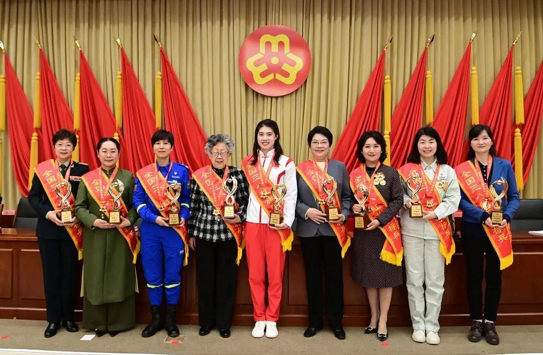 BNU_1902's tweet photo. 🙆Happy International Women's Day (#IWD)!
✨Ten outstanding women from various backgrounds in China have been recently awarded the title of National March 8th Red-Banner Pacesetters by the #ACWF. 🎉Congratulations to them!
👩🏫Among the awardees are #BNU's 90-year-old senior professor, Huang Huilin, who is contributing to promoting Chinese culture globally, including through setting up the #HuilinPrize, 🏊♀️and the multiple #Olympic gold medal-winning swimmer Zhang Yufei, born in the 1990s. 💪Their enterprising spirit bridges age gaps, fostering lasting friendships and inspiring all women!
#BNUScholars #IWD2024 #womensday @Yufei_Zhang98