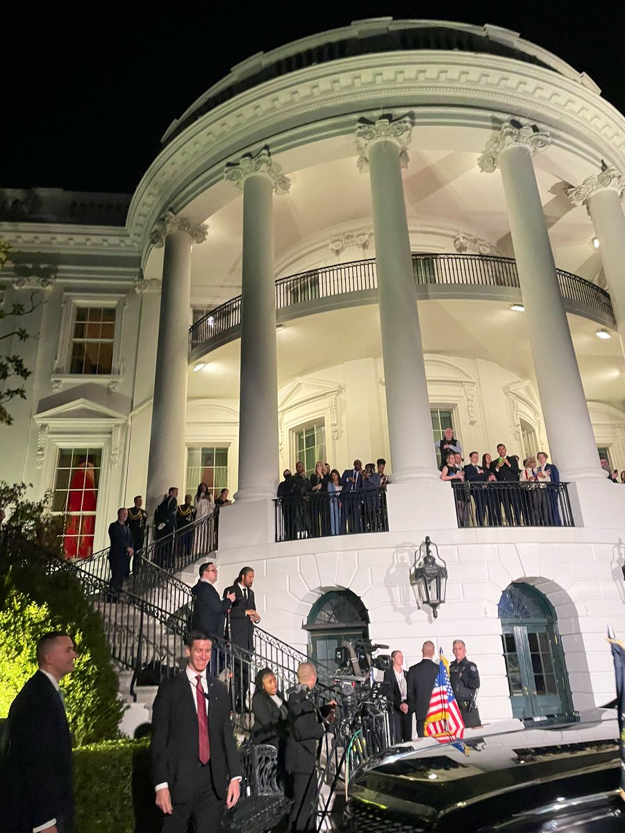 There’s a large send-off crowd for @POTUS as he prepares to leave the White House and head to the Capitol for his SOTU address.