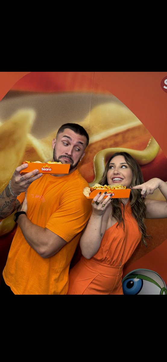 josytrindade8's tweet photo. Amei @seara_brasil @arthurpicoli 🧡🧡✨ #searaNoBBB24 https://t.co/j5PaxP2HpH