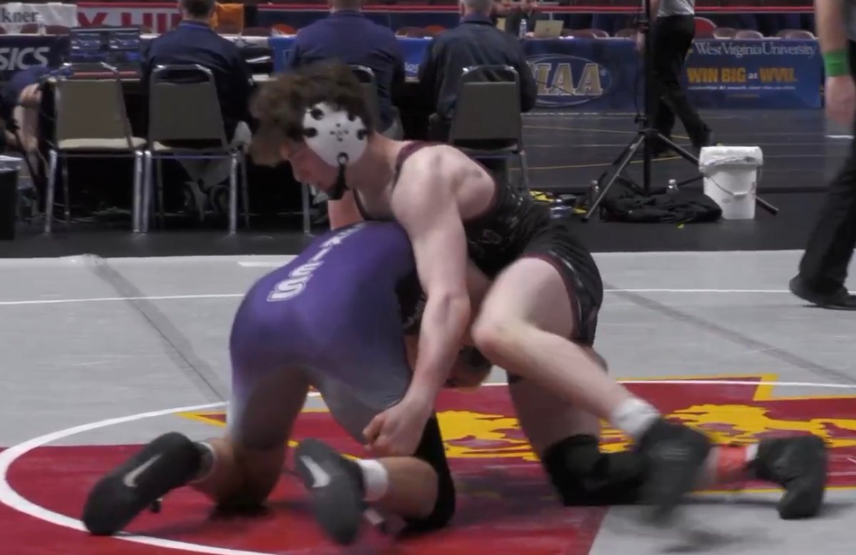 GVWrestlingTeam's tweet photo. Paxton Hunt’s terrific sophomore season ends in the consolation round in Hershey tonight.  A fantastic run, with more to look forward to in the years ahead! #HoldtheRope @GVAthletics https://t.co/vgiLl8BYXH