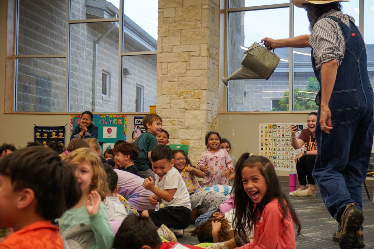 LibraryBonham's tweet photo. Day 4 of Read Across America Week! Thank you, Jon Lasser, Author of Grow Happy, for visiting our Bonham bears today! 🌱
@SMCISD_BONHAM @SanMarcosCISD https://t.co/fNVeuSWN67