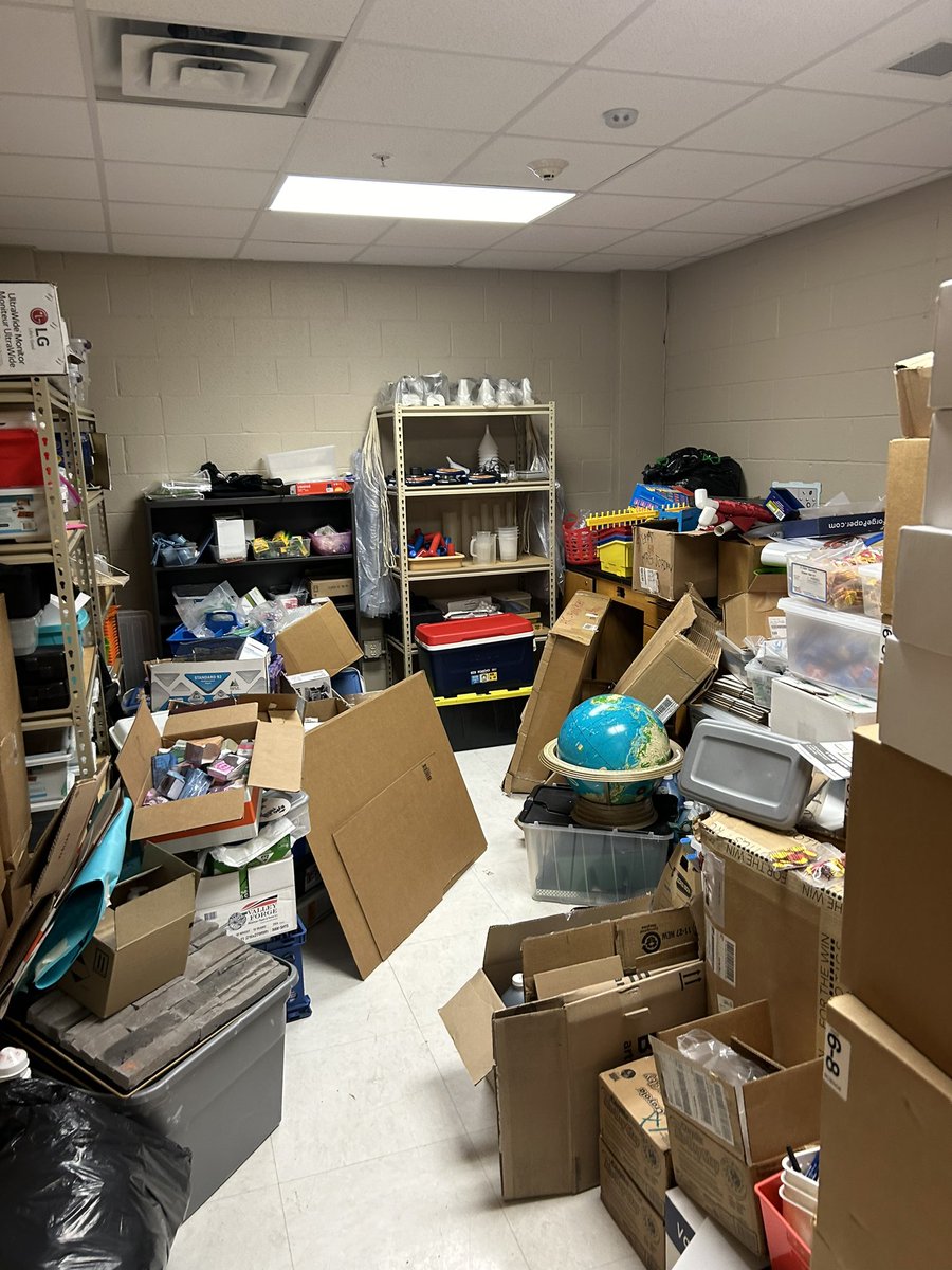 Huge S/O to @nationalcoffeeusa @pencil4schools for the opportunity for these volunteers to come clean and organize one of our closet spaces that will house our washer and dryer students and families in Stratford Country 🧡🖤 @mnps_fcp @fcsnashville @metroschools @conley4kids