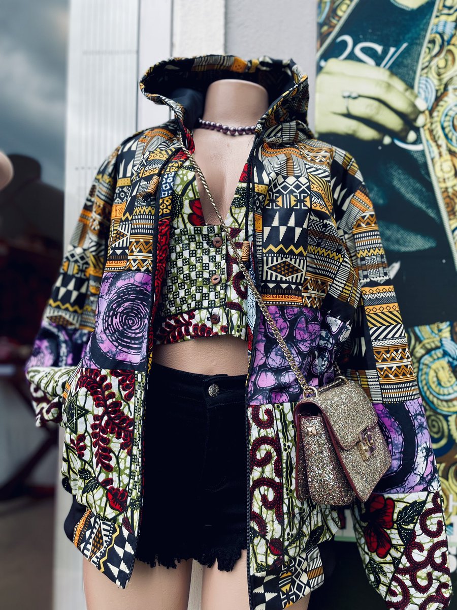 hambanow's tweet photo. LOOK OF THE WEEK
#WomensDay2024 
Patchwork jacket can be styled with shorts and halter top for that weekend but chilled look https://t.co/d3p2Lbitux