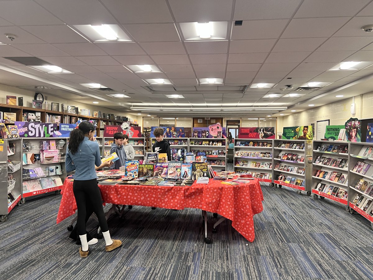 Students have been enjoying the book fair this week! Visit the GH Library website to access the Scholastic online shopping homepage.Thank you for supporting our library! <a href="/SCSD_GMS/">Great Hollow MS</a>⁩