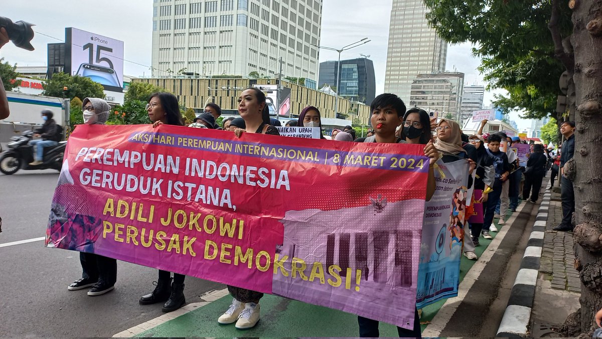 SINDIKASI_'s tweet photo. ♀️Selamat Hari Perempuan Internasional ♀️

Siapa yang hari ini juga ikut turun ke jalan? https://t.co/qzizAYbAqh