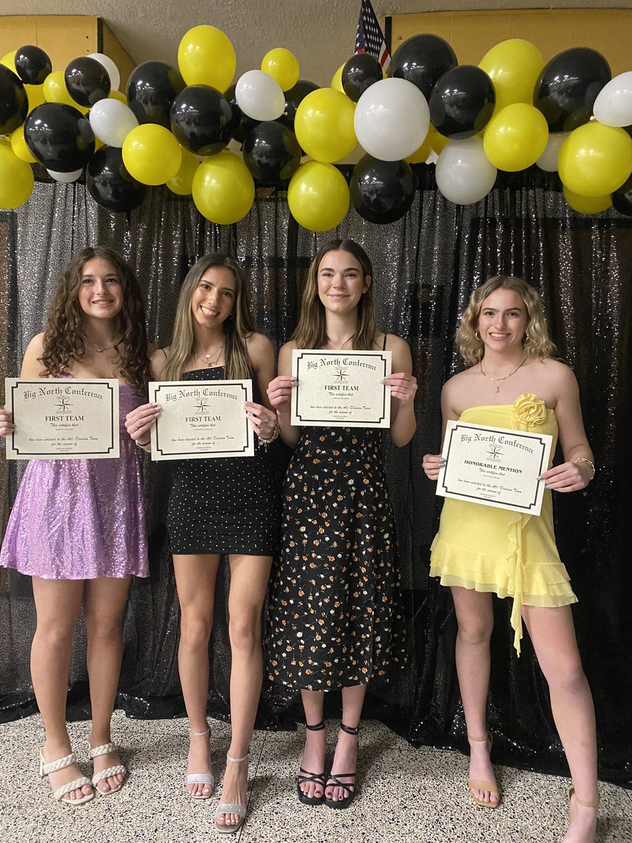 WM_Cheer's tweet image. Congratulations to the following cheerleaders on earning All Conference Athlete Awards for the Big North Conference: 

1st Team All Conference 
Hailey Geller
Amanda Carolan
Abigail Highers 

Honorable Mention
Mackenna Bush

Way to represent WMHS! Proud of you all! 🖤💛