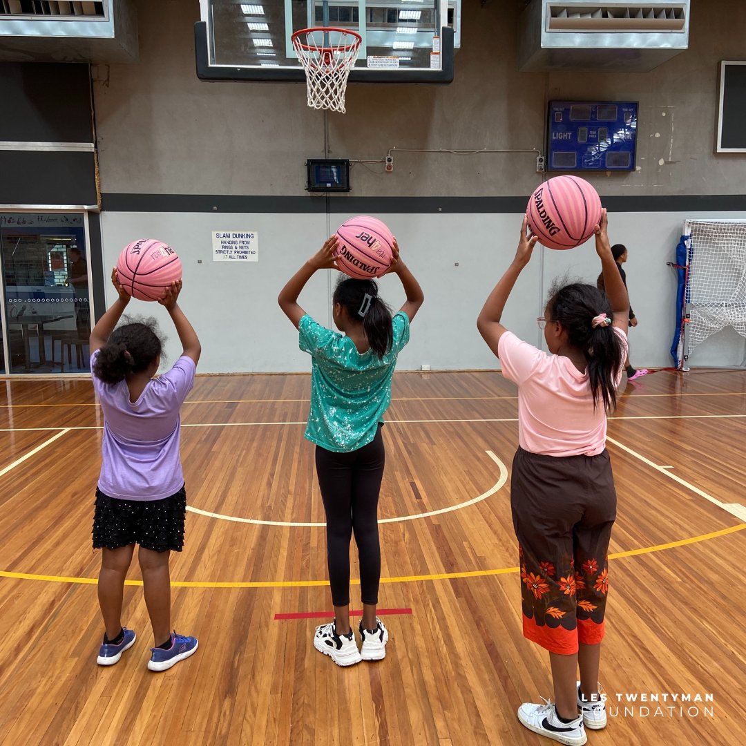 lestwentyman20's tweet photo. Your unwavering commitment makes us incredibly proud, and we extend our heartfelt wishes for success in your upcoming finals. 🏀

Remember, regardless of the outcomes, you are all winners in our eyes. 🧡

#Basketball #96ers #Finals #AchievingGoals #SupportingYouth #Charity https://t.co/d5ZUsL38FZ