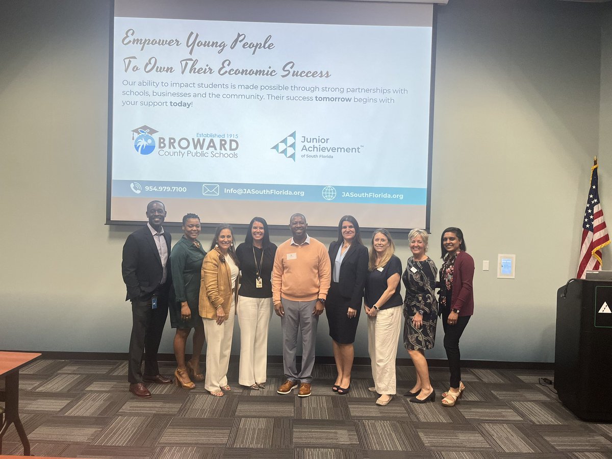 AMAZING partnership meeting between @browardschools & Junior Achievement of South Florida! We discussed incredible opportunities for our scholars, everything from internships, work-based learning trips & pre-apprenticeship programs! #ChooseBCPS!