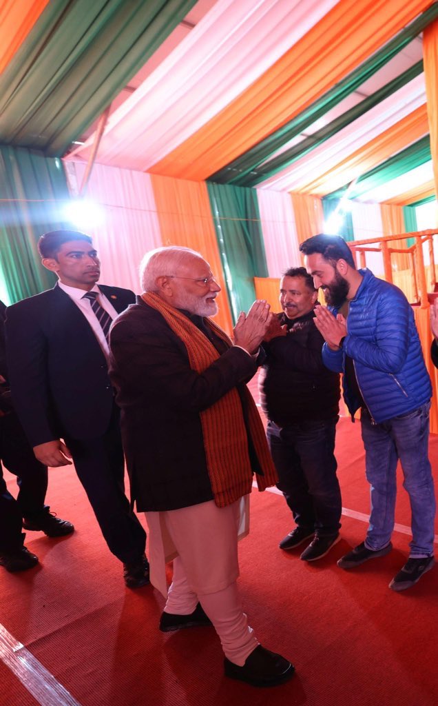 Mudasir4Wani's tweet photo. Met Narendra Modi ji and clicked a photo with him! Feeling grateful for this opportunity. Sharing this memorable moment to cherish forever. 🙏 #Blessed #Memories #MeetingModi https://t.co/gpo3gQ1qt4