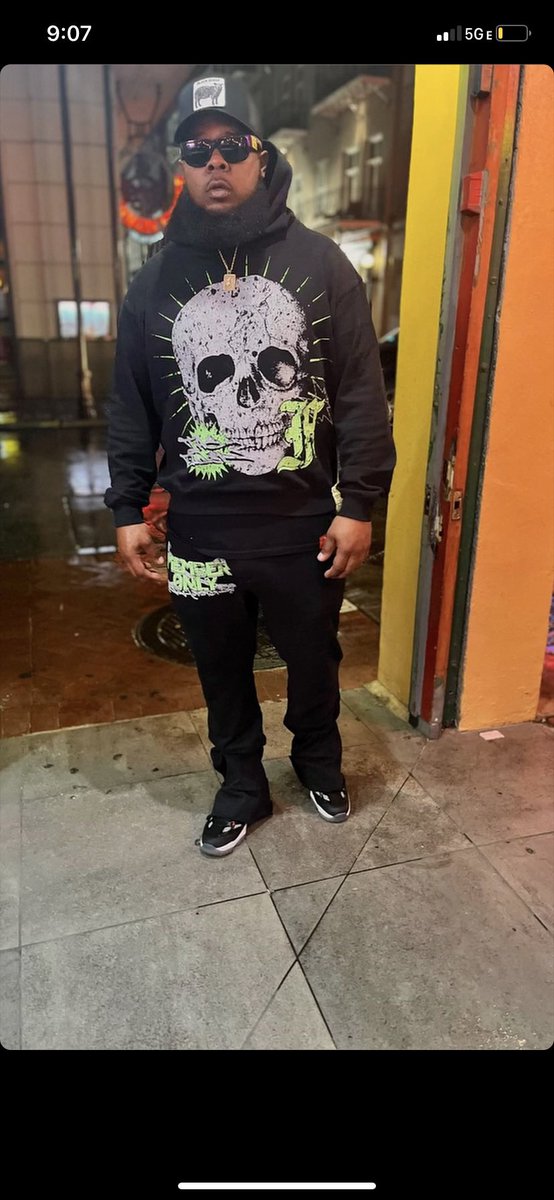 gscott409's tweet photo. MEMBERS ONLY COLLECTION AVAILABLE 

SMALL-XXL 

https://t.co/J6t8bPPAje https://t.co/aJy50IeMtO