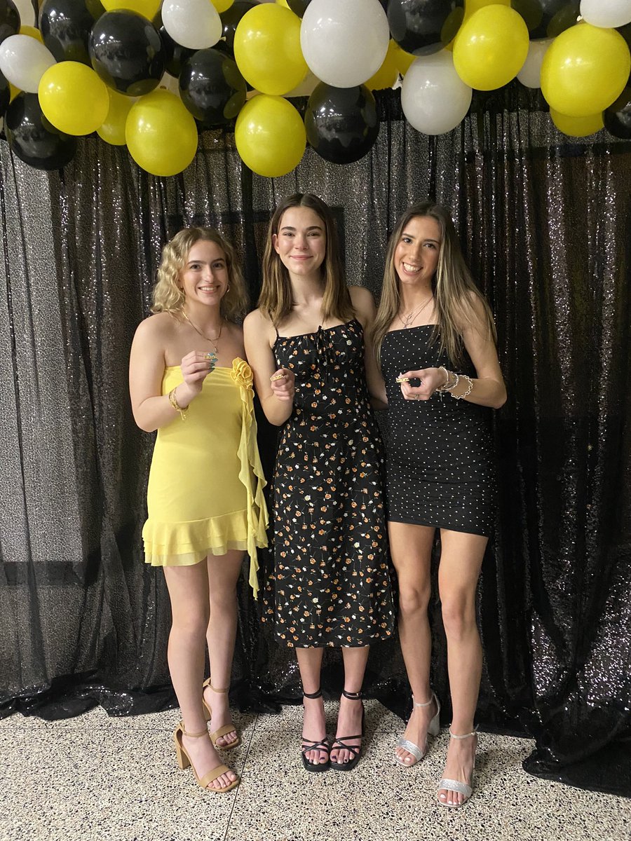 WM_Cheer's tweet image. Congratulations to the varsity captains for the 2024-2025 season, Mackenna Bush, Amanda Carolan, and Abigail Highers. Looking forward to an incredible season under their leadership 💛🖤
