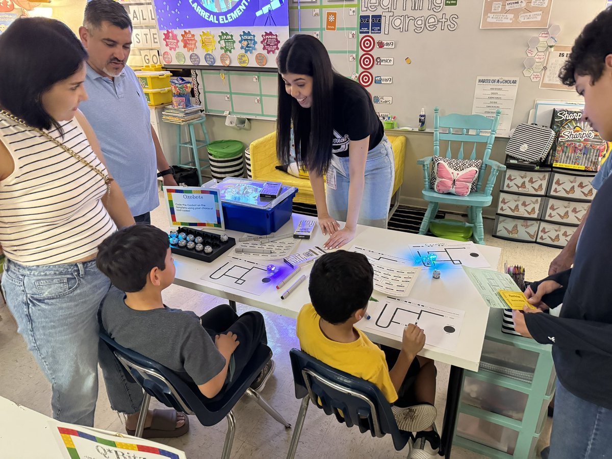 JagMathKRod's tweet photo. STEM night 2024 is in the books @NISDVillarreal_ . It was a wonderful night for our community. With our wonderful teachers and CIS partnership a great time was had by all! @RoxanneJGtz @VP_LGuzmanNISD @pguerrero5th https://t.co/PUCAnZ2fDx