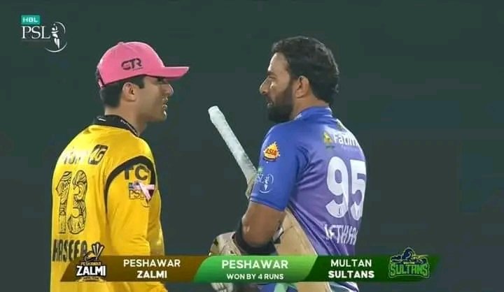 ملتان سلطان اور پشاور زلمی پہلا میچ 5 رنز سے جیتے۔۔
ملتان سلطان اور پشاور زلمی دوسرا میچ 4 رنز سے جیتے۔
دونوں میں چاچا کی شاندار بیٹنگ 🫡💪