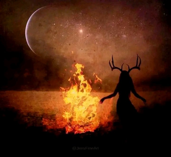 katotefu6's tweet photo. 🌛🌚🌜"Aquel que no ejerce su libertad ni ejecuta su voluntad, está condenado a ser esclavo de sí mismo. Por  eso el rebelde, el guerrero, el patriota ,el anarquista, el inconforme son🔥fuego vivo, deseo ferviente y voluntad activa. 
▪︎ F.S.
☆○33●☆ https://t.co/SxZ4RE0MoQ