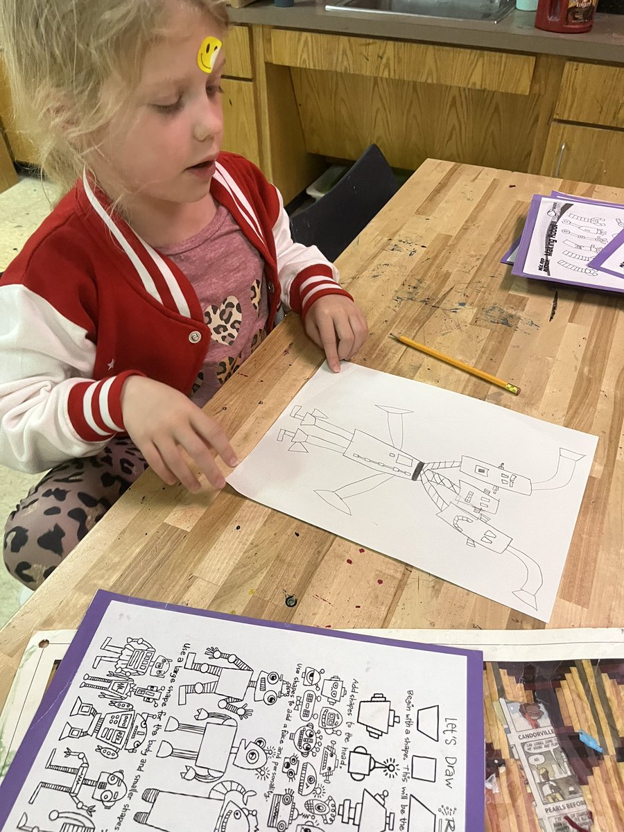 CESartWeaver's tweet photo. Students are getting ready for Science Night by designing robots https://t.co/xDjikScYgv