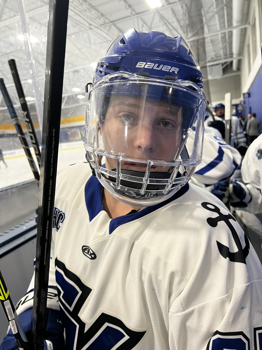 gvsuhockeyd3's tweet photo. Warm ups are starting here in St. Louis for the 2024 National tournament! #AnchorUp https://t.co/92fxy9yY05