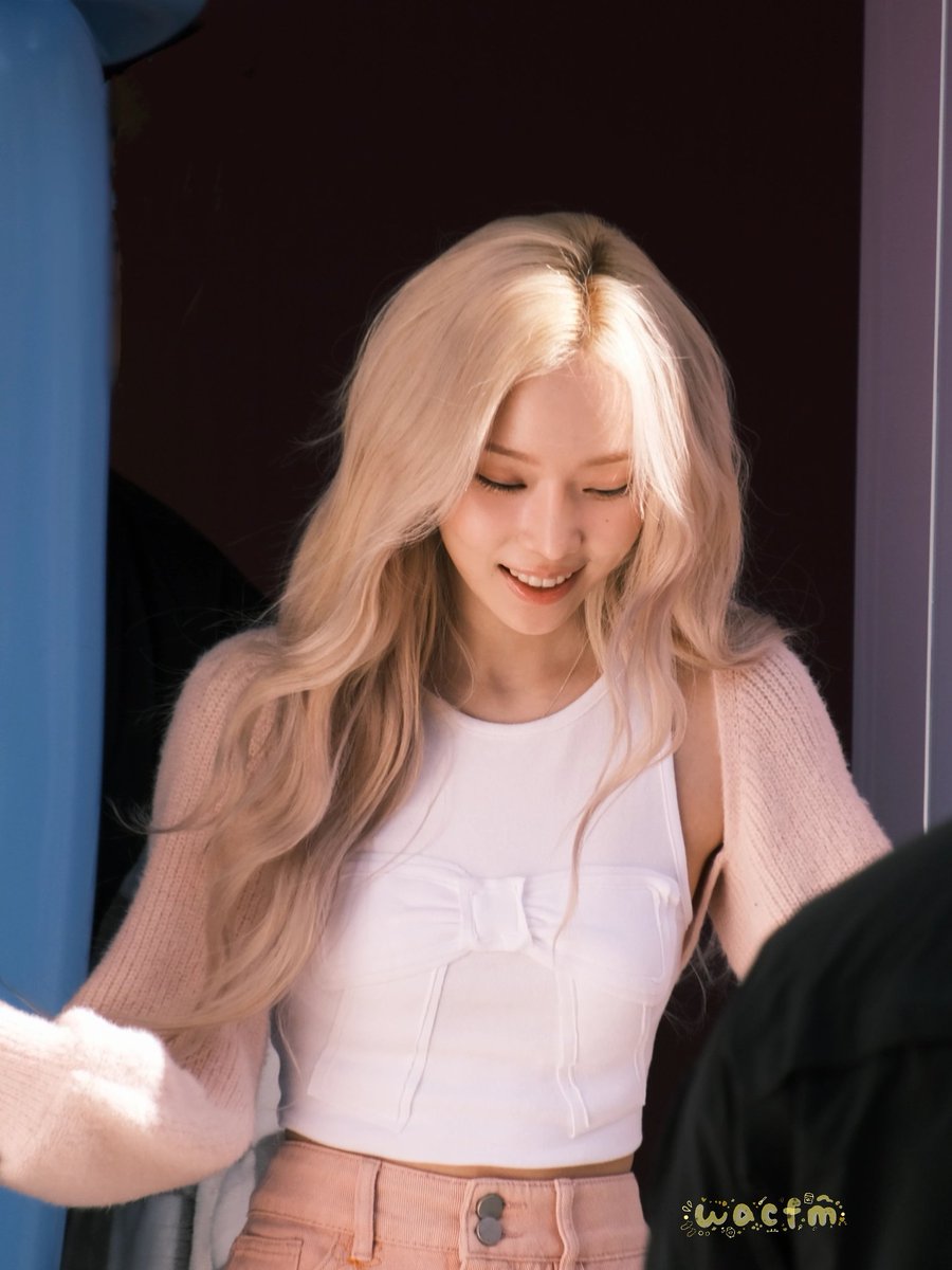 winter_wacfm's tweet photo. 240308 MAMONDE POP-UP

#aespa  #æspa #에스파 
#WINTER #윈터 #ウィンター https://t.co/gYALvQnOn7