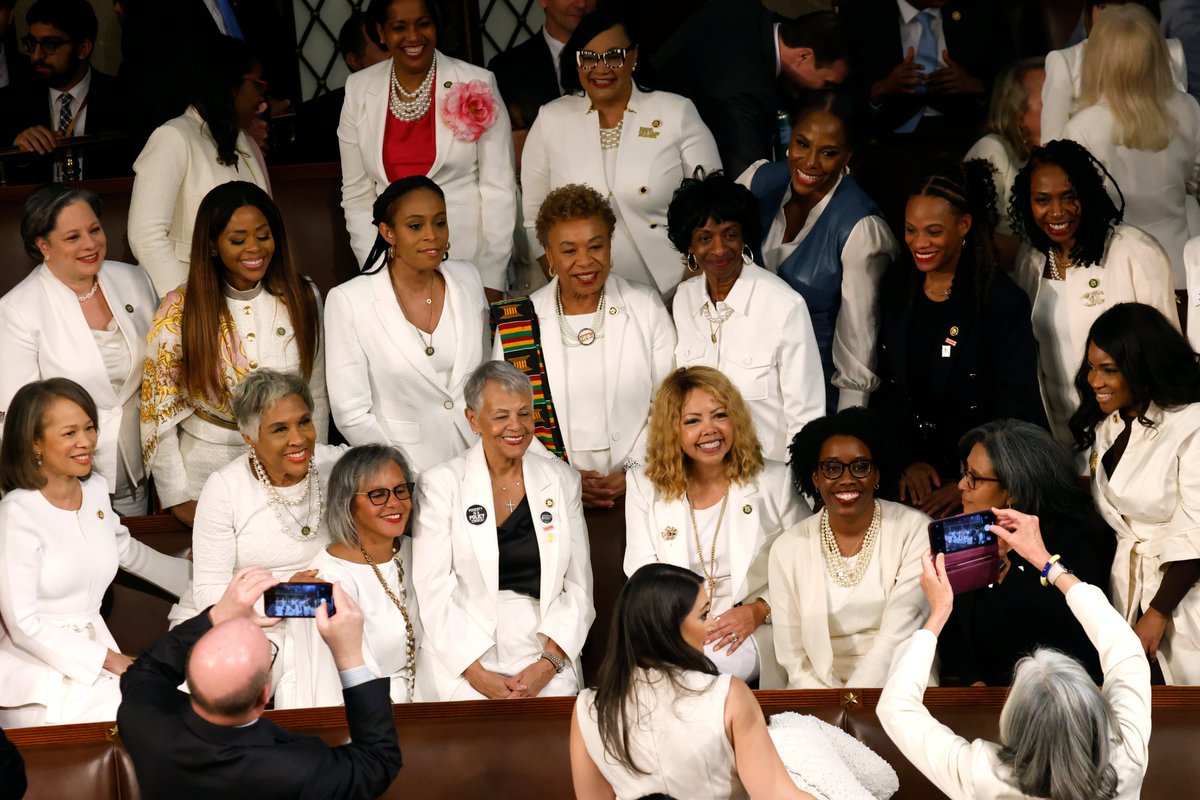 CBS News tweet media