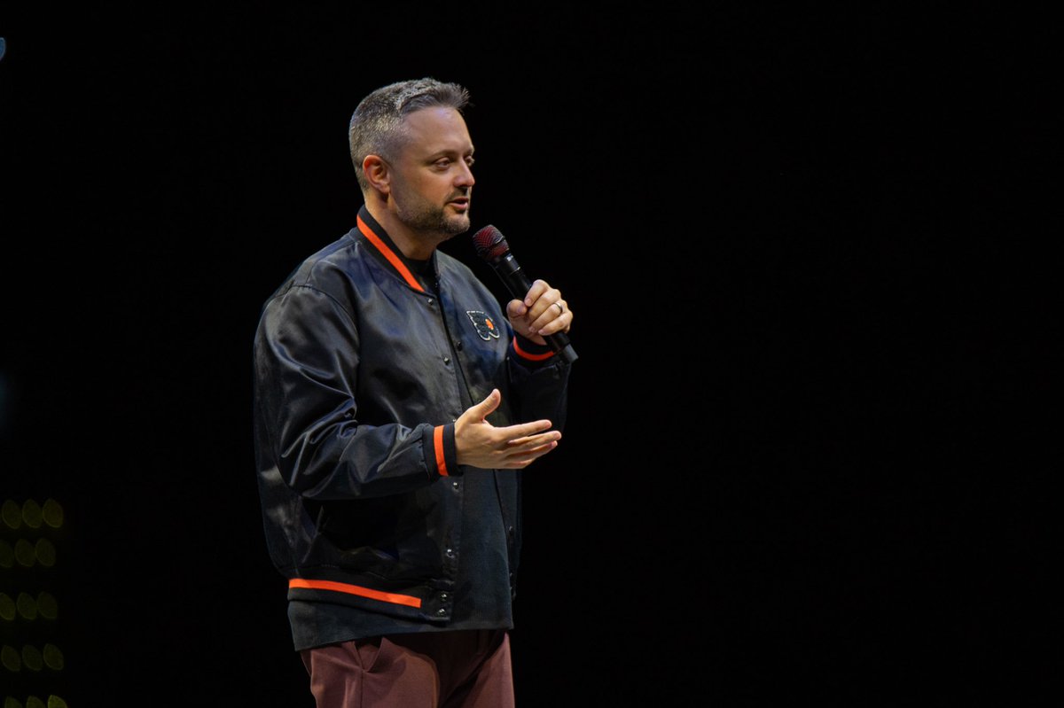 Nate Bargatze rocking the Orange and Black. 🔥 #LetsGoFlyers