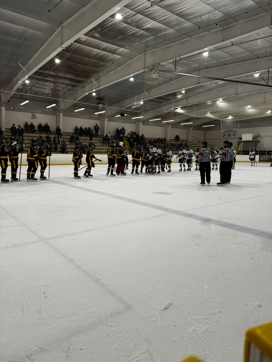 Mount Forest Patriots tweet media