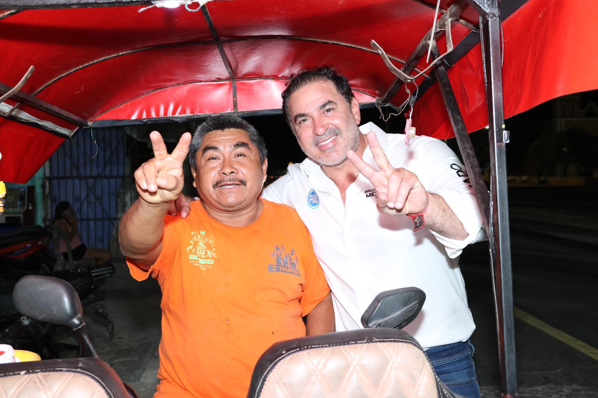 JULIANZACARIASC's tweet photo. ¡NO PARAMOS DE RECORRER EL DISTRITO✌️!
Estuve caminando las calle de #KANTUNIL platicando con los vecinos y escuchando sus ideas. ¡Gracias por el recibimiento! #compromisoContigo https://t.co/H5GVPbXJcZ