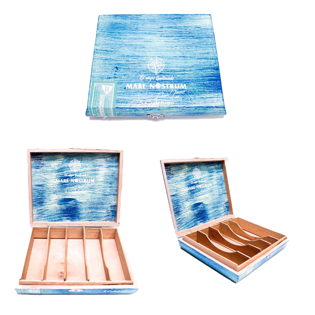 QualityCigarBox's tweet image. Presenting the Mare Nostrum sky blue wood cigar box. It comes with metal clasp and hinges and removable dividers, making it great for crafting supplies, keeping poker chips, and more 🎲🎨🧩

#cigarbox #craftbox #artsandcrafts #hobbies #amazon #walmart #ebay