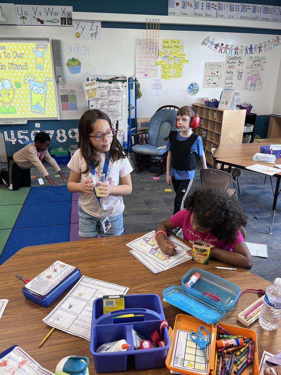 We shared our “How-To” writing with our first grade friends. Then, we served them some freshly squeezed lemonade for a quarter! 🪙 🍋 ❤️ #bengalpride