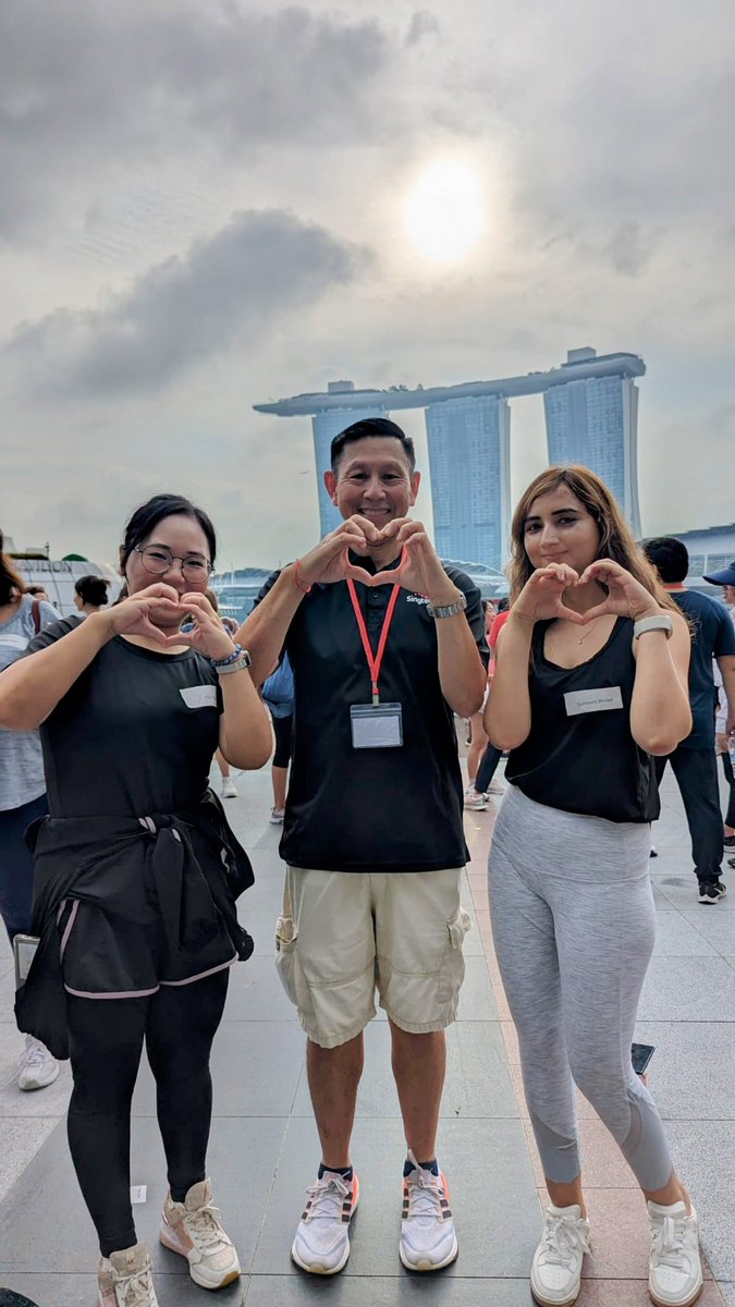Subhasini Bhosal (@subhasini_sf) on Twitter photo With our, Singtel's beloved, CEO <a href="/TianChongNg/">Tian Chong Ng</a> . We are so inspired and motivated by you today on Women's day! We look forward to bringing more women forward in tech #singtel #singtelchamps #walkthetalk With our, Singtel's beloved, CEO <a href="/TianChongNg/">Tian Chong Ng</a> . We are so inspired and motivated by you today on Women's day! We look forward to bringing more women forward in tech #singtel #singtelchamps #walkthetalk