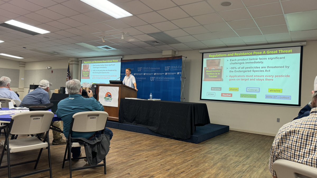 Sidhu_Agronomy's tweet photo. Very well attended row crop Short Course in Jackson County, FL. Huge congrats to our Regional Specialized Agent, Ethan Carter for organizing this event.  Enjoyed presenting with other speakers from UF and UGA. https://t.co/SMLNhdaYrA