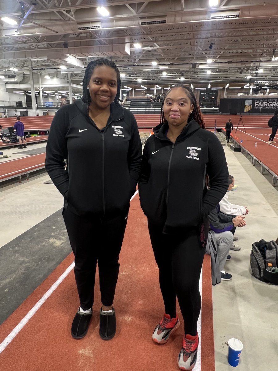 BHSDogsTrack's tweet image. Shot Put 
Loria Snowden 3rd 🥉
40’4.5”

Shanell Laws 9th
31’1.5”