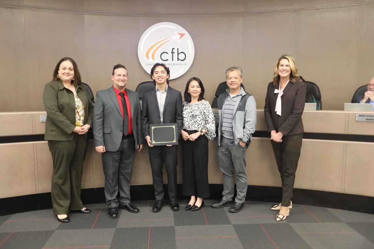 ajdenis's tweet photo. So excited to see our Creekview Band kids recognized for their All State achievement of excellence by our incredibly supportive CFB Board! @SulakCFB @castillo_ac @CreekviewLeads @CreekviewBA @lancehamlin @JALaPumaCFB @CarrolltonTX @CFBISD https://t.co/xgDD2uOpi0
