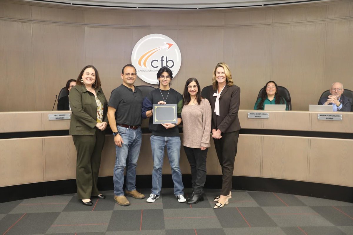 ajdenis's tweet photo. So excited to see our Creekview Band kids recognized for their All State achievement of excellence by our incredibly supportive CFB Board! @SulakCFB @castillo_ac @CreekviewLeads @CreekviewBA @lancehamlin @JALaPumaCFB @CarrolltonTX @CFBISD https://t.co/xgDD2uOpi0