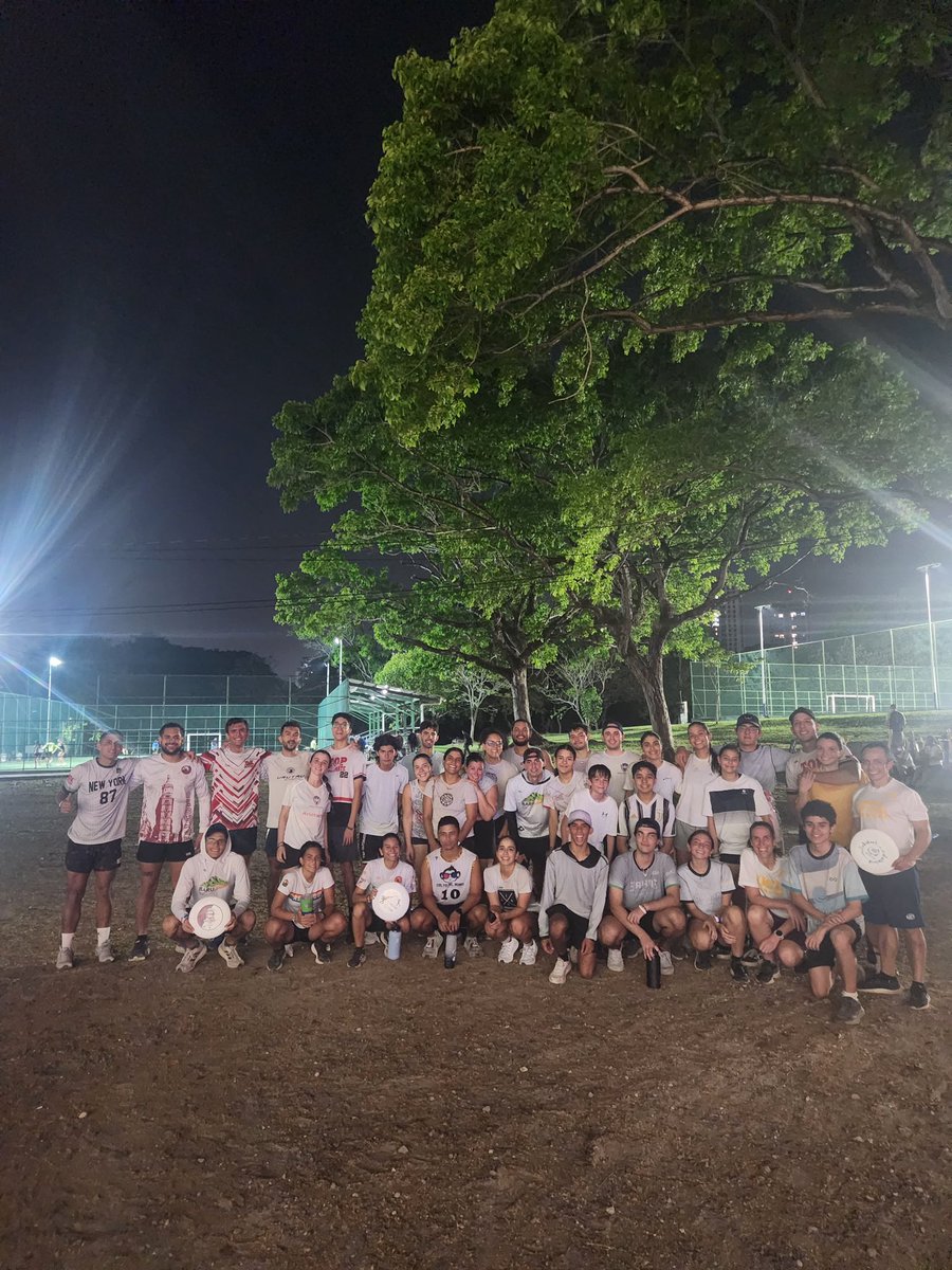 panamaultimate's tweet photo. 🏃‍♀️💨 ¡Manteniendo el ritmo! 🌟 Nuestras Selecciones Nacionales U20, Mayor y Master continúan con sus entrenamientos, ¡y los resultados son notables! 🥏💪 ¡Este martes marca el inicio de nuestro tercer mes de preparación continua! 🗓️🏆 💥 #ElegimosCreer #Harpias https://t.co/aQBryOqQ2a