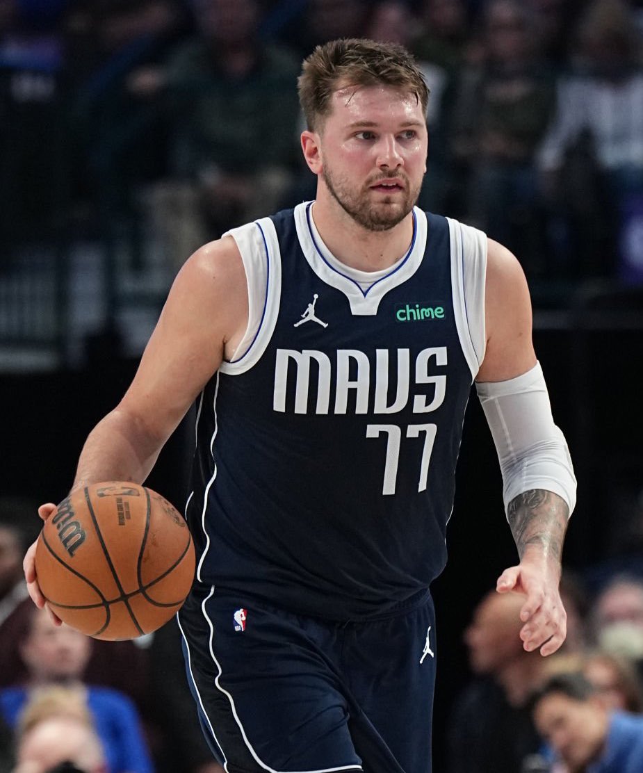 Luka Doncic over his last 5 games: 35 PTS - 11 REB - 11 AST 39 PTS - 10 REB - 11 AST 38 PTS - 11 REB - 10 AST 37 PTS - 12 REB - 11 AST 30 PTS - 12 REB - 16 AST