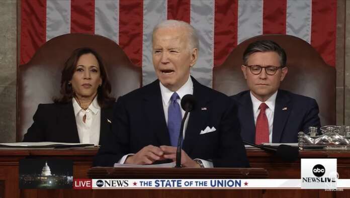 TheBabylonBee's tweet photo. Silver Alert: Lost Old Man Seen Yelling On Capitol Grounds https://t.co/ovsUMrhDr3 https://t.co/xATD5mQscF