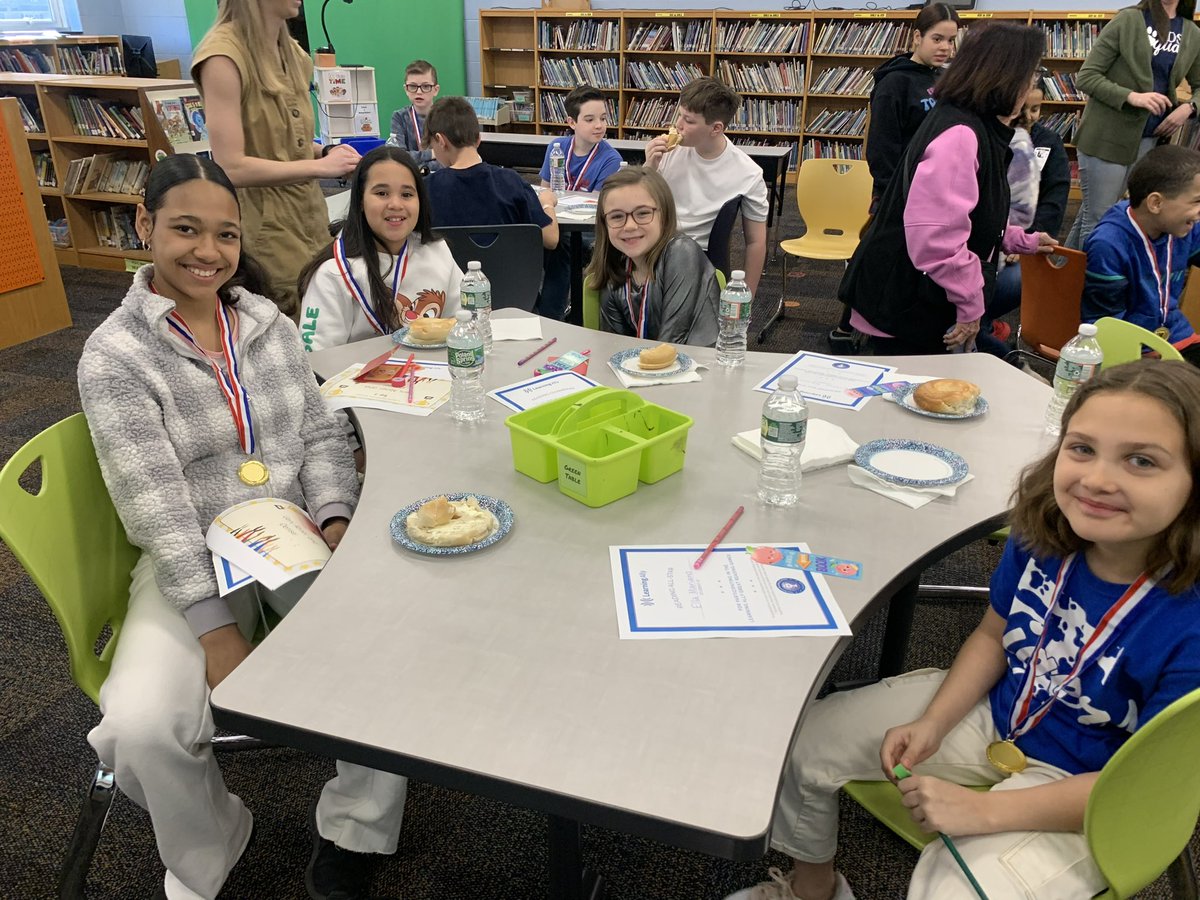 Ms. Haines (@lds_mshaines) on Twitter photo ππΌπππ <a href="/Learning_Ally/">Learning Ally</a> <a href="/DonovanSchool/">Laura Donovan School</a> <a href="/LDSsmonahan/">Suzann</a> <a href="/MsErinDonahue/">Erin Donahue</a> <a href="/MsJPerryReading/">Joelle Perry Nappi</a> <a href="/FTSSchools/">FTS Schools</a> ππΌπππ <a href="/Learning_Ally/">Learning Ally</a> <a href="/DonovanSchool/">Laura Donovan School</a> <a href="/LDSsmonahan/">Suzann</a> <a href="/MsErinDonahue/">Erin Donahue</a> <a href="/MsJPerryReading/">Joelle Perry Nappi</a> <a href="/FTSSchools/">FTS Schools</a>